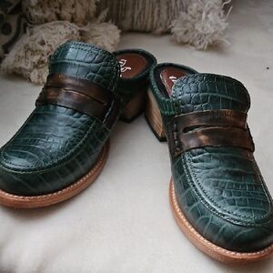 Freebird by Steven Green Croc-Embossed Mules